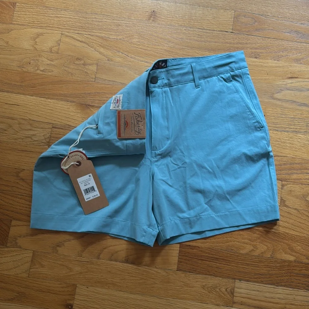 Faherty All Day Shorts NWT. 33” waist 5” inseam Belt loops. Turquoise Sky